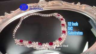 Niestandardowa biżuteria z kamieni szlachetnych, wyhodowany w laboratorium naszyjnik z krwistoczerwonym gołębiem i szafirem