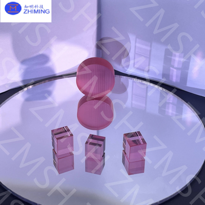 kupować Różowy syntetyczny szafir Al2O3 Surowce Przemysł biżuterii Wysoka twardość Twardość Mohsa 9 Wyrafinowana obróbka produkcja online