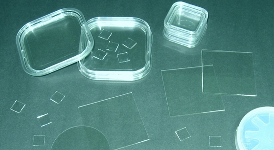 Kwadratowy 10 X 10 Mm szafirowy wafel 0,5 mm Grubość Al2O3 Single Crystal Lens